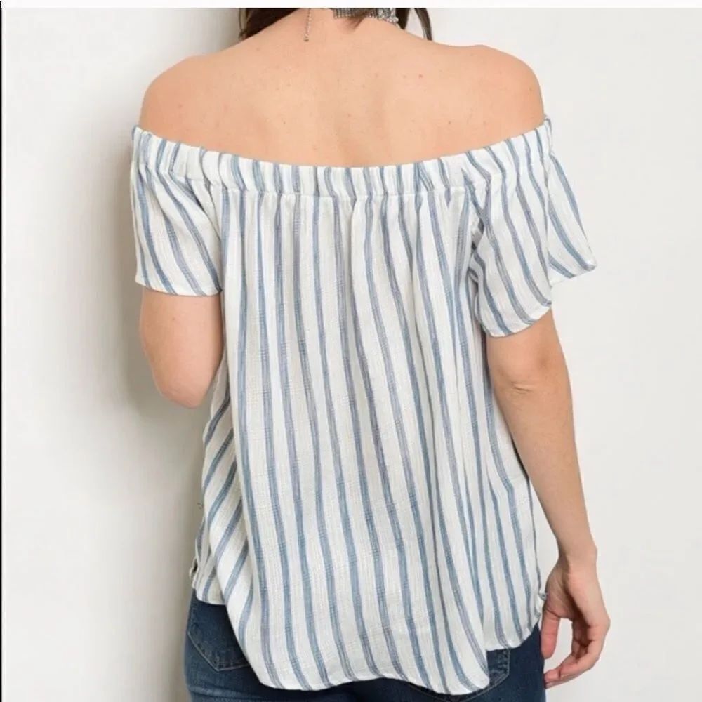 ✨Off the Shoulder Striped Top✨ - Picture 2 of 3